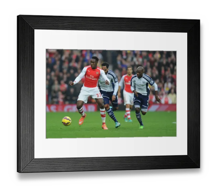 Framed Print : Danny Welbeck Dashes Past Joleon Lescott: West Bromwich Albion vs. Arsenal, Premier League 2014 / 15