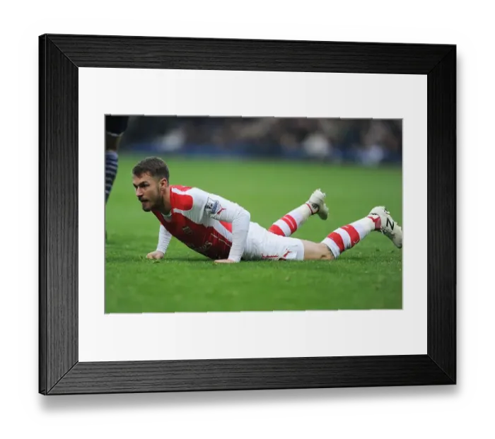 Framed Print : Aaron Ramsey in Action: Arsenal vs. West Bromwich Albion, Premier League 2014 / 15 Framed Print : Aaron Ramsey in Action: Arsenal vs. West Bromwich Albion, Premier League 2014 / 15
