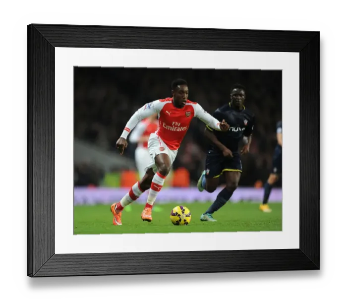 Framed Print : Danny Welbeck in Action: Arsenal vs Southampton, Premier League 2014-15 Framed Print : Danny Welbeck in Action: Arsenal vs Southampton, Premier League 2014-15