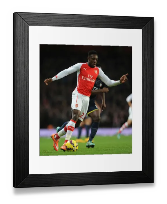 Framed Print : Danny Welbeck in Action: Arsenal vs Southampton, Premier League 2014-15