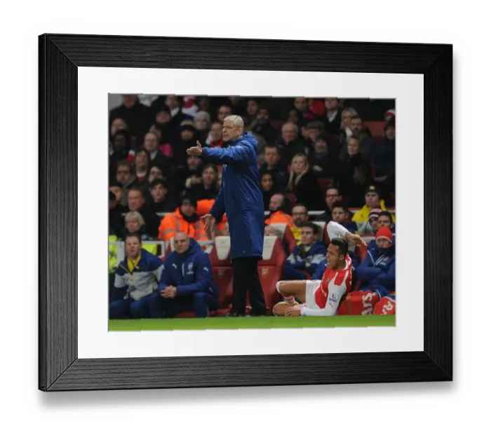 Framed Print : Wenger and Sanchez: Unstoppable Arsenal Duo in Action against Southampton (2014-15) Framed Print : Wenger and Sanchez: Unstoppable Arsenal Duo in Action against Southampton (2014-15)