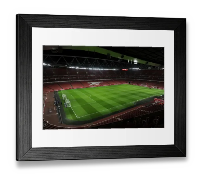 Framed Print : Arsenal vs Southampton: Premier League Showdown at the Emirates (2014-15) Framed Print : Arsenal vs Southampton: Premier League Showdown at the Emirates (2014-15)