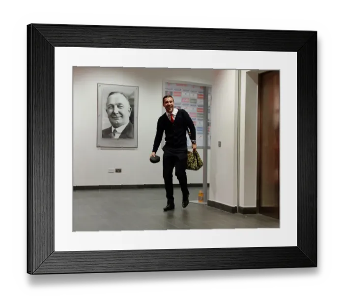 Framed Print : Arsenal's Lukas Podolski Ready for Arsenal v Southampton Clash (2014-15)
