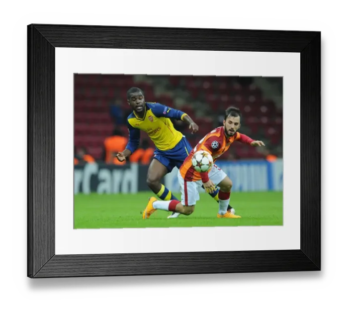 Framed Print : Campbell vs Colak: Clash of the Wings in Istanbul - Galatasaray vs Arsenal, UEFA Champions League Framed Print : Campbell vs Colak: Clash of the Wings in Istanbul - Galatasaray vs Arsenal, UEFA Champions League