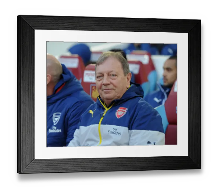 Framed Print : Arsenal kit man Vic Akers. West Ham United 1: 2 Arsenal. Barclays Premier League. The Boleyn Ground Framed Print : Arsenal kit man Vic Akers. West Ham United 1: 2 Arsenal. Barclays Premier League. The Boleyn Ground