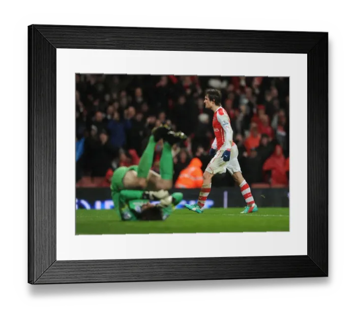 Framed Print : Tomas Rosicky's Brilliant Double: Arsenal's Triumph over Queens Park Rangers, Premier League 2014-15