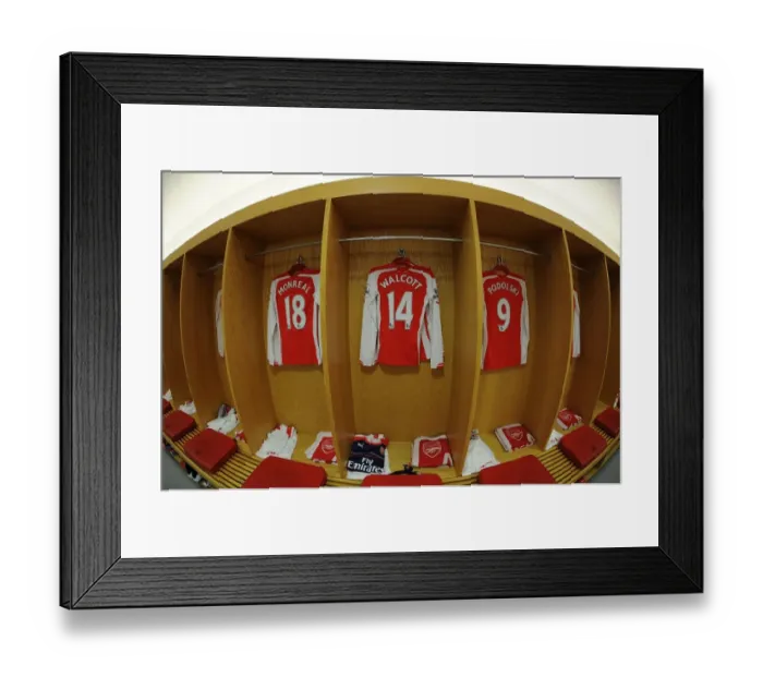 Framed Print : Arsenal vs. Queens Park Rangers: Premier League Battle at Emirates Stadium (December 2014) Framed Print : Arsenal vs. Queens Park Rangers: Premier League Battle at Emirates Stadium (December 2014)