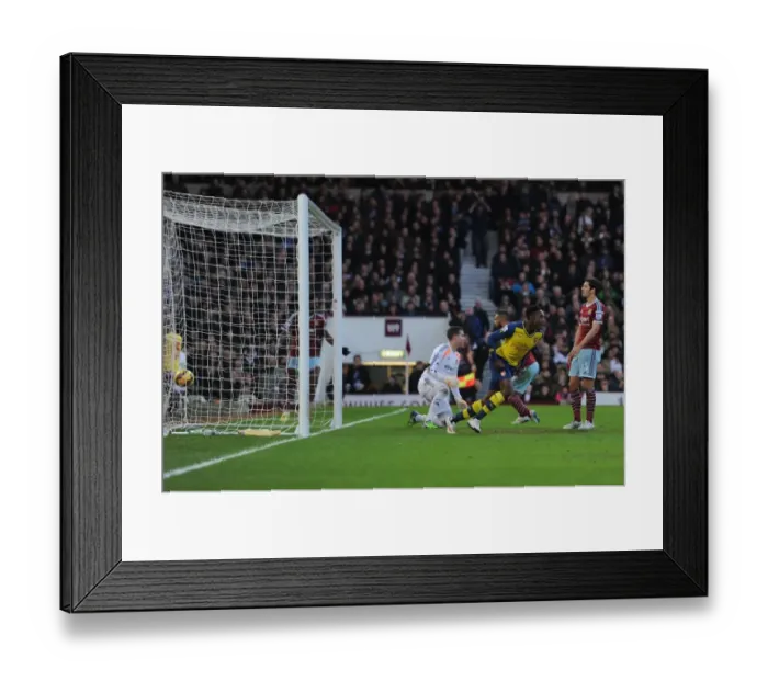 Framed Print : Welbeck's Brace: Arsenal's Victory Over West Ham United (December 2014) Framed Print : Welbeck's Brace: Arsenal's Victory Over West Ham United (December 2014)