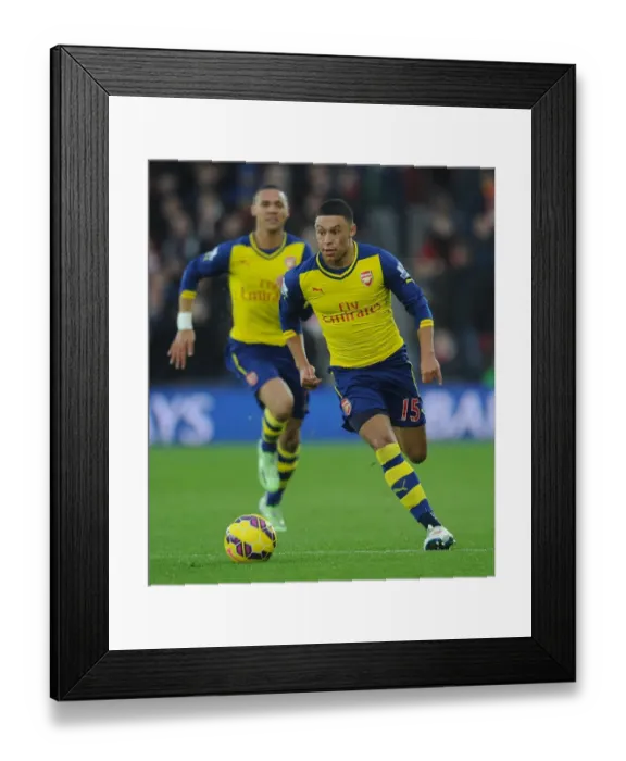 Framed Print : Arsenal's Oxlade-Chamberlain Shines in Southampton Showdown - Premier League 2014-15