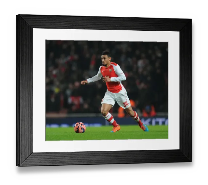 Framed Print : Francis Coquelin: Arsenal's FA Cup Battle against Hull City (2014-15)
