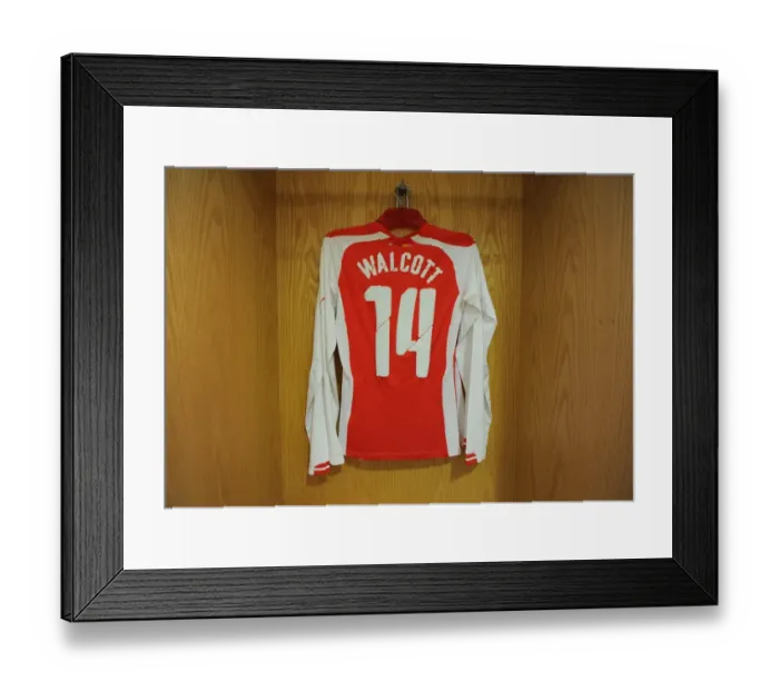 Framed Print : Theo Walcott's FA Cup Preparation: Arsenal vs. Hull City, 2015 Framed Print : Theo Walcott's FA Cup Preparation: Arsenal vs. Hull City, 2015