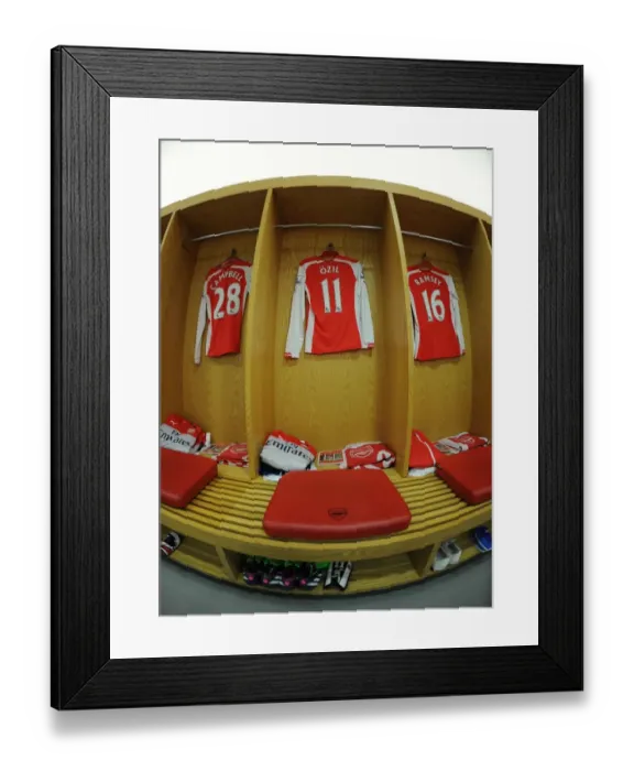 Framed Print : Arsenal: Mesut Ozil's Empty Jersey in the Changing Room before Arsenal vs Stoke City (2014-15) Framed Print : Arsenal: Mesut Ozil's Empty Jersey in the Changing Room before Arsenal vs Stoke City (2014-15)