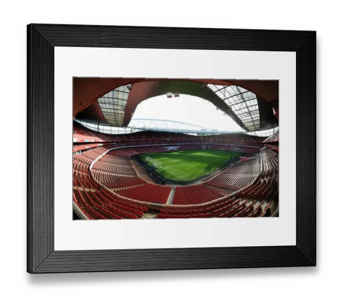 Framed Print : Premier League Clash: Arsenal vs Stoke City at Emirates Stadium (2014-15)