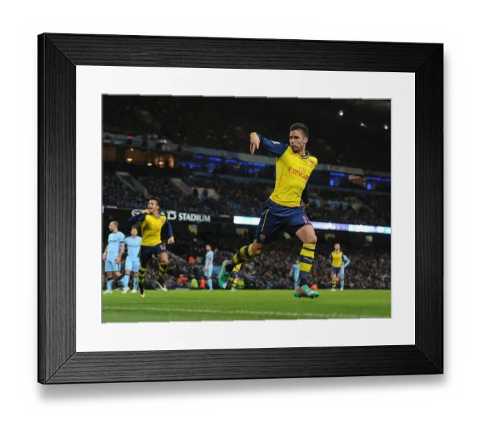 Framed Print : Olivier Giroud's Brace: Dramatic Arsenal Comeback at Manchester City, Premier League 2014-15