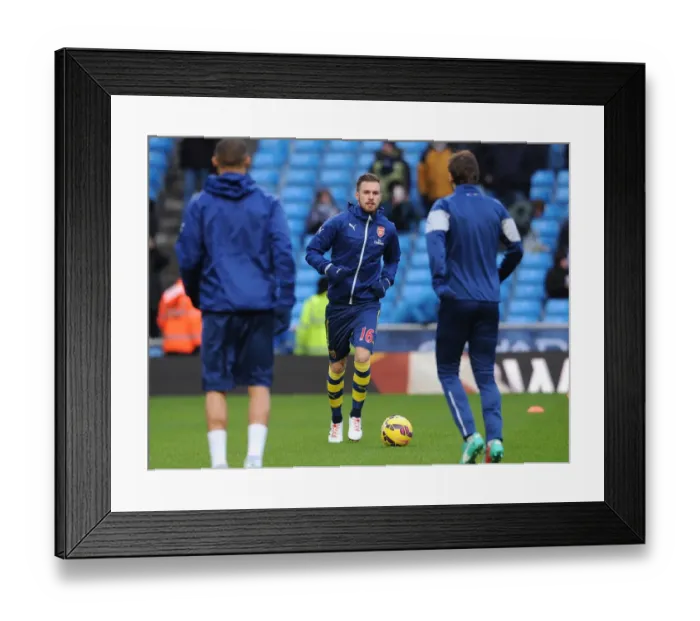 Framed Print : Aaron Ramsey Gears Up: Manchester City vs Arsenal, Premier League 2014-15