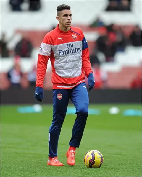 Gabriel Prepares for Arsenal's Clash Against Aston Villa, Premier League 2015