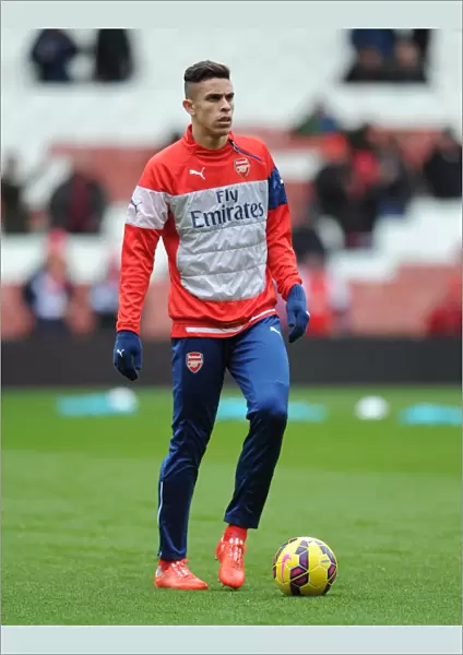 Gabriel Prepares for Arsenal's Clash Against Aston Villa, Premier League 2015