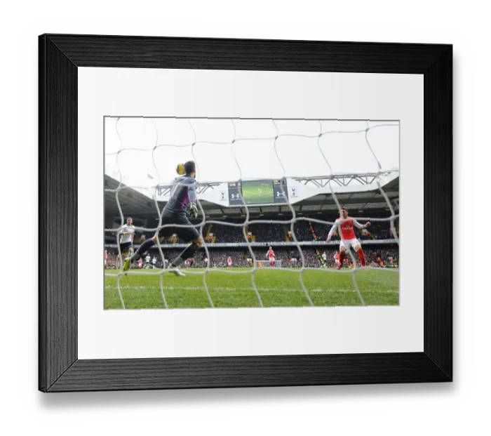 Framed Print : Mesut Ozil's Dramatic Winner: Tottenham vs. Arsenal, Premier League 2014-15
