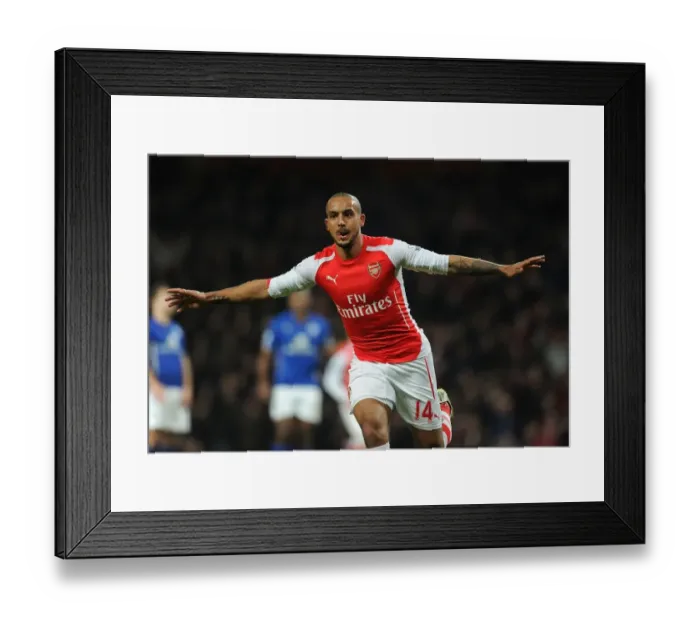 Framed Print : Theo Walcott's Brace: Arsenal's Victory over Leicester City (2014-15)