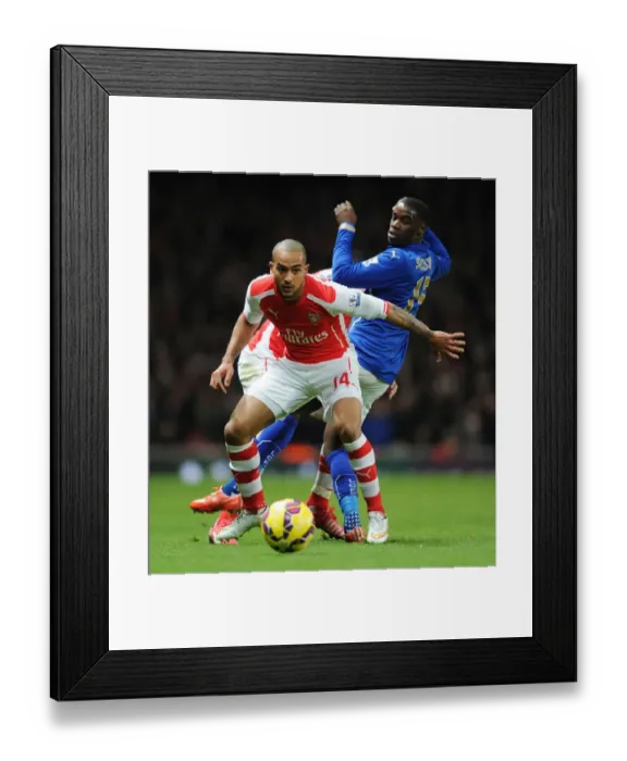 Framed Print : Theo Walcott Dashes Past Jeff Schlupp: Arsenal vs Leicester City, Premier League 2014-15 Framed Print : Theo Walcott Dashes Past Jeff Schlupp: Arsenal vs Leicester City, Premier League 2014-15