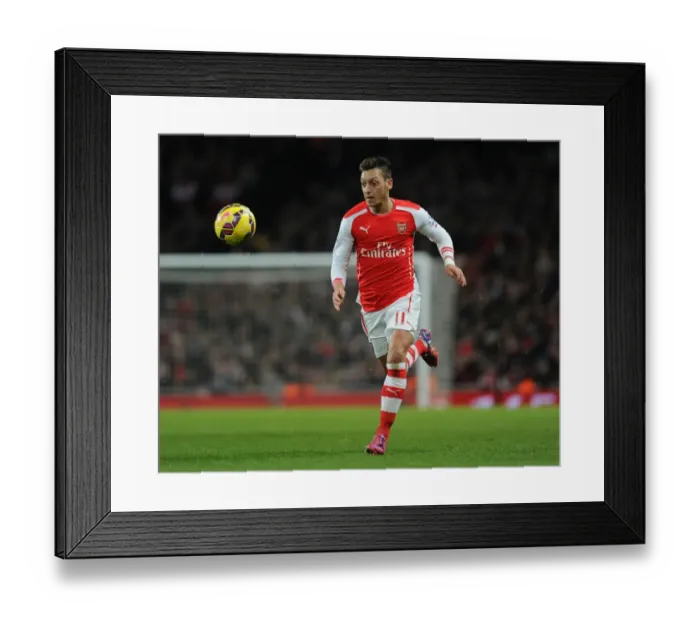 Framed Print : Mesut Ozil in Action: Arsenal vs Leicester City, Premier League 2014-15