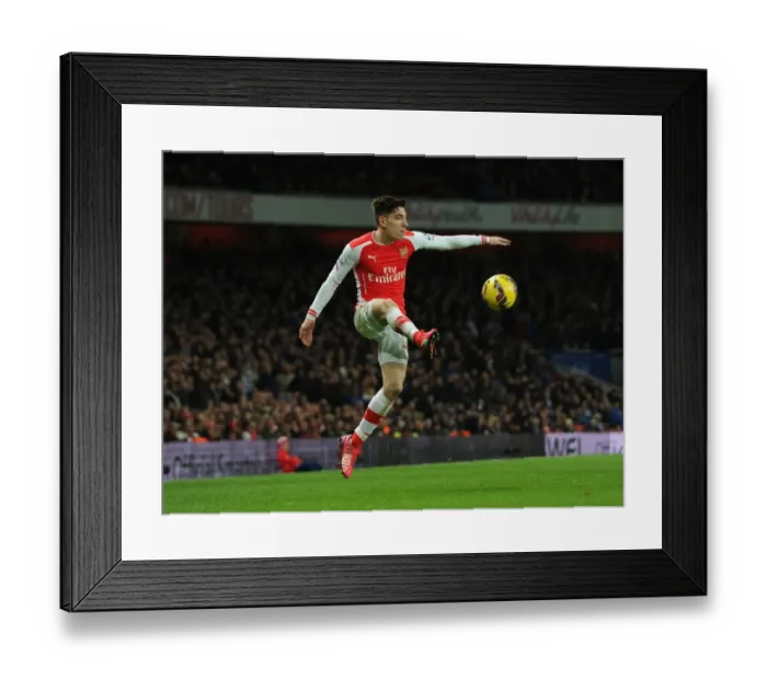 Framed Print : Hector Bellerin in Action: Arsenal vs Leicester City, Premier League 2014-15