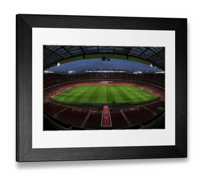 Framed Print : Arsenal vs Leicester City: Premier League Clash at Emirates Stadium (2014-15) Framed Print : Arsenal vs Leicester City: Premier League Clash at Emirates Stadium (2014-15)