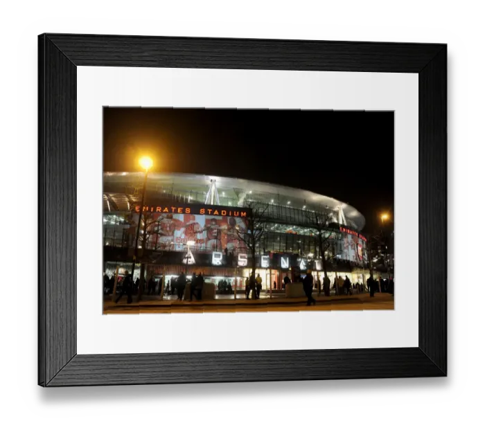 Framed Print : Emirates Stadium before the match. Arsenal 2: 1 Leicester City. Barclays Premier League