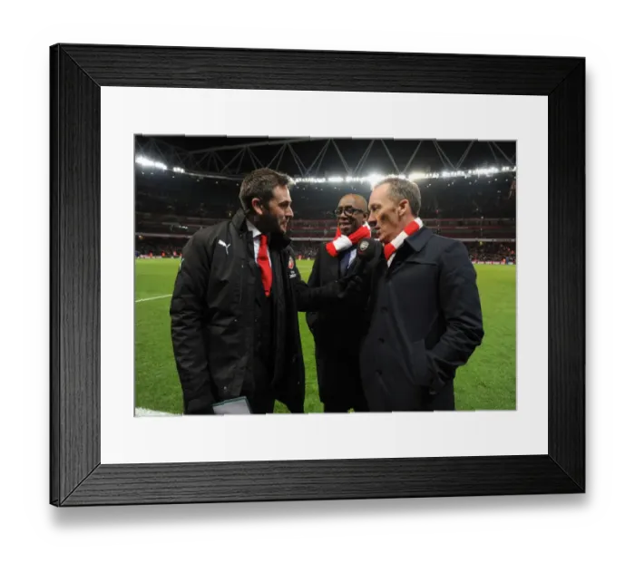 Framed Print : Arsenal v Leicester City - Premier League Framed Print : Arsenal v Leicester City - Premier League