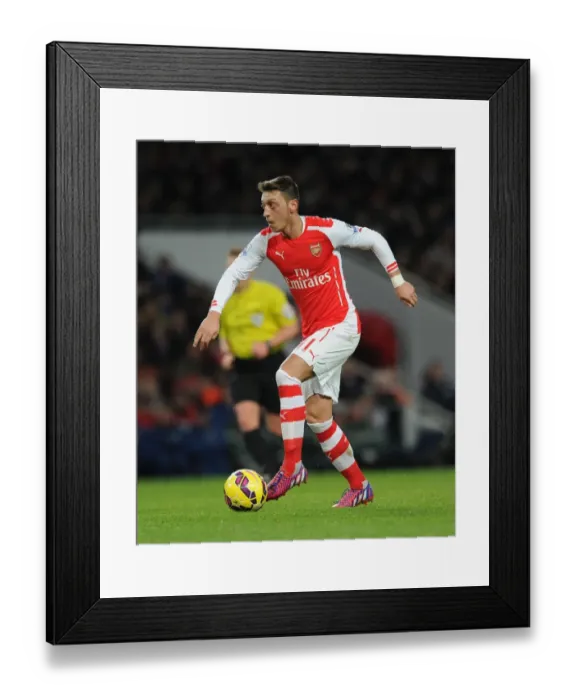 Framed Print : Mesut Ozil in Action: Arsenal vs Leicester City, Premier League 2014-15 Framed Print : Mesut Ozil in Action: Arsenal vs Leicester City, Premier League 2014-15