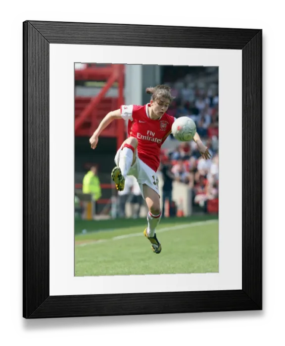 Framed Print : Karen Carney (Arsenal)