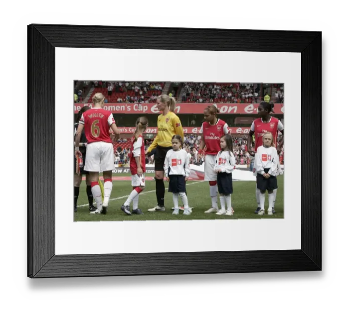 Framed Print : Emma Byrne (Arsenal) with mascots Framed Print : Emma Byrne (Arsenal) with mascots
