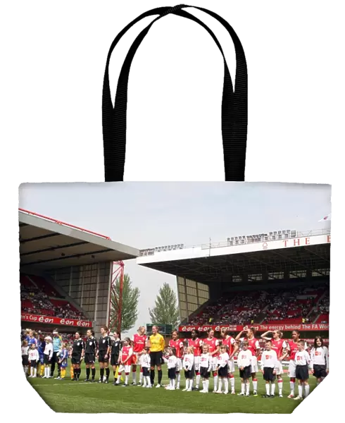 The mascots line up with Arsenal