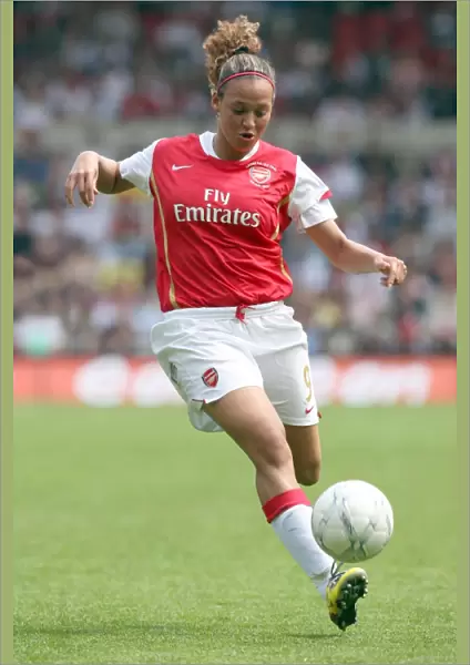 Arsenal's Lianne Sanderson Scores in FA Womens Cup Final Victory over Leeds United (5 / 5 / 08)