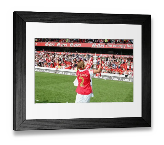 Framed Print : Alex Scott Lifts the FA Cup with Arsenal Ladies: 4-1 Victory over Leeds United (FA Womens Cup Final, 2008)