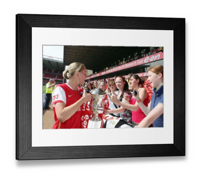 Framed Print : Faye White (Arsenal) shows of the troph to the fans Framed Print : Faye White (Arsenal) shows of the troph to the fans