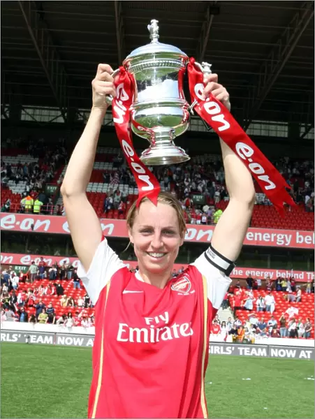 Faye White (Arsenal) with the FA Cup Trophy