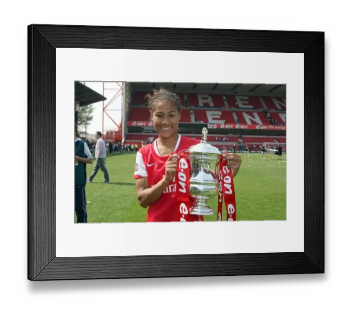 Framed Print : Rachel Yankey with the FA Cup: Arsenal's Victory in the FA Women's Cup Final against Leeds United (5 / 5 / 08)