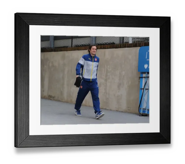 Framed Print : Arsenal's Tomas Rosicky Arrives at Selhurst Park Ahead of Crystal Palace Clash (2015) Framed Print : Arsenal's Tomas Rosicky Arrives at Selhurst Park Ahead of Crystal Palace Clash (2015)