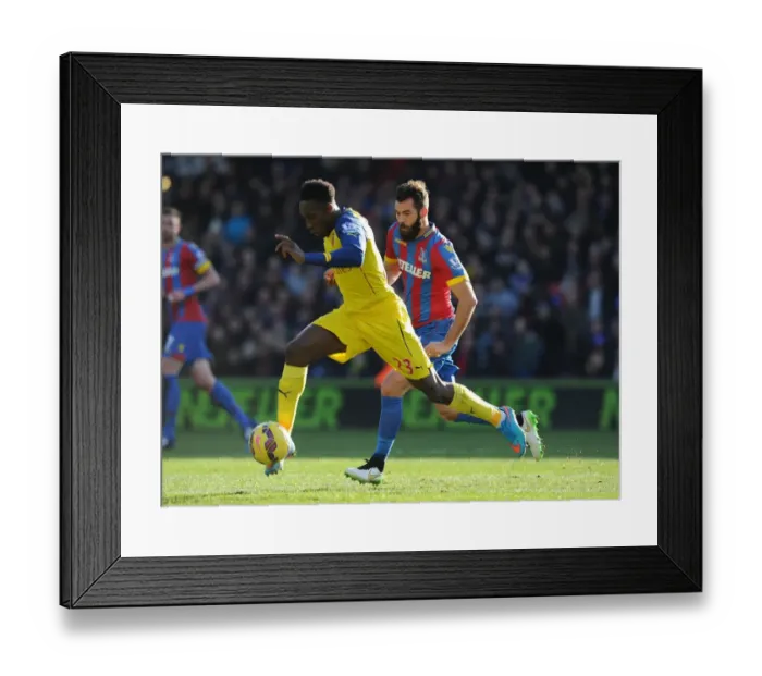 Framed Print : Danny Welbeck Surges Past Joe Ledley: Arsenal's Thrilling Moment vs Crystal Palace (2014-15) Framed Print : Danny Welbeck Surges Past Joe Ledley: Arsenal's Thrilling Moment vs Crystal Palace (2014-15)