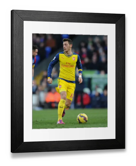 Framed Print : Mesut Ozil in Action: Arsenal vs. Crystal Palace, Premier League 2014-15