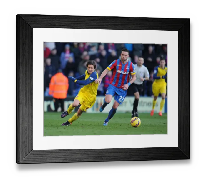 Framed Print : Arsenal's Rosicky Outmaneuvers Palace's Dalglish: Crystal Palace vs. Arsenal, Premier League 2014-15