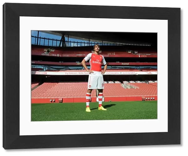 Ignasi Miquel (Arsenal). Arsenal 1st Team Photocall. Emirates Stadium, 7  /  8  /  14. Credit