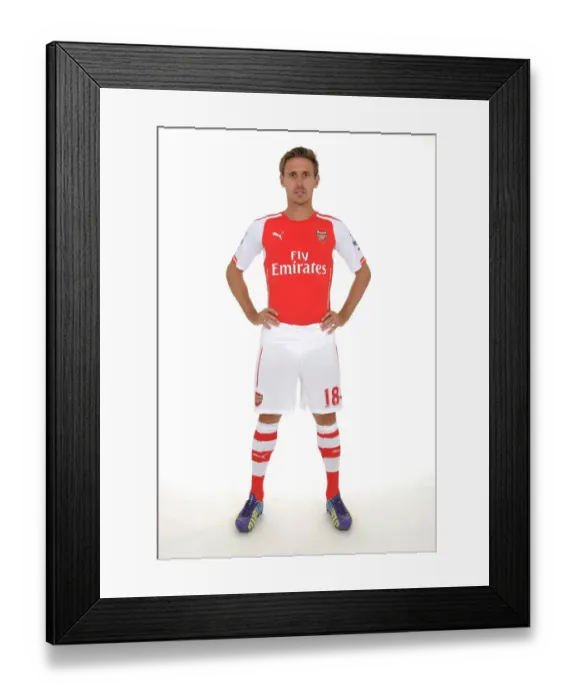 Framed Print : Nacho Monreal at Arsenal: 2014-15 Team Photocall Framed Print : Nacho Monreal at Arsenal: 2014-15 Team Photocall