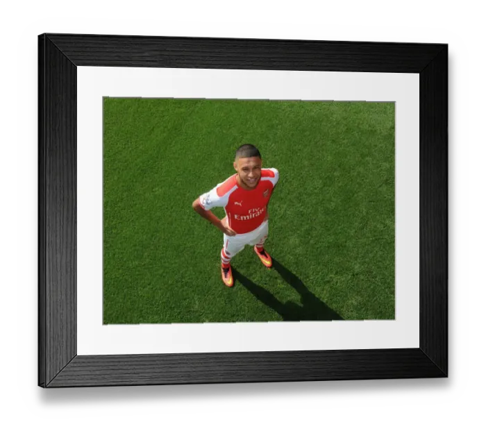 Framed Print : Arsenal First Team: Alex Oxlade-Chamberlain at Emirates Stadium (2014) Framed Print : Arsenal First Team: Alex Oxlade-Chamberlain at Emirates Stadium (2014)