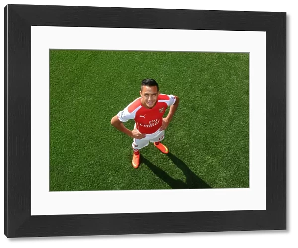 Arsenal First Team: Introducing Alexis Sanchez at Emirates Stadium (2014)