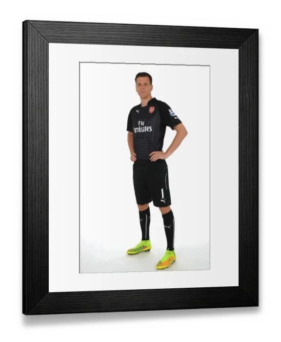 Framed Print : Wojciech Szczesny at Arsenal's Emirates Stadium (2014 / 15) Framed Print : Wojciech Szczesny at Arsenal's Emirates Stadium (2014 / 15)