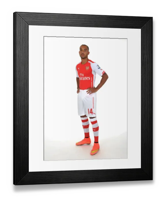 Framed Print : Theo Walcott at Arsenal's Emirates Stadium (2014 / 15) Framed Print : Theo Walcott at Arsenal's Emirates Stadium (2014 / 15)
