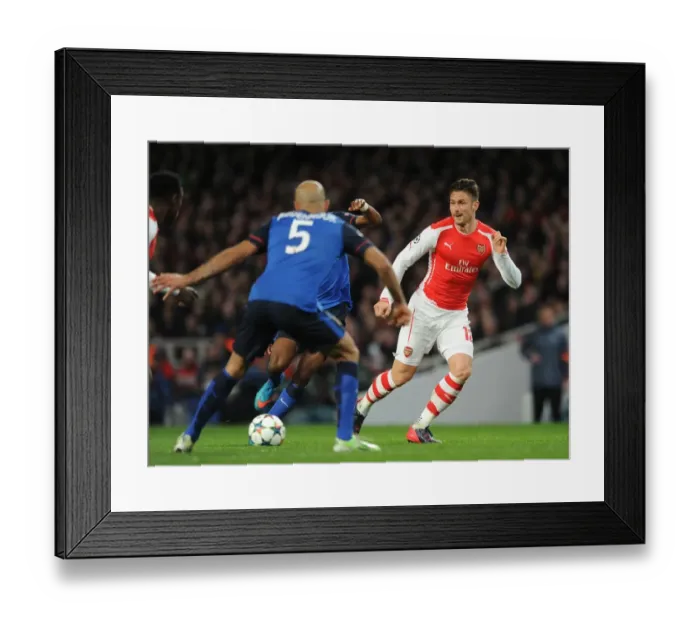 Framed Print : Olivier Giroud (Arsenal) Aymen Abdennour (Monaco). Arsenal 1: 3 AS Monaco. UEFA Champions League