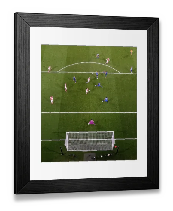 Framed Print : Alex Oxlade-Chamberlain Scores the Winning Goal: Arsenal vs AS Monaco, UEFA Champions League Round of 16